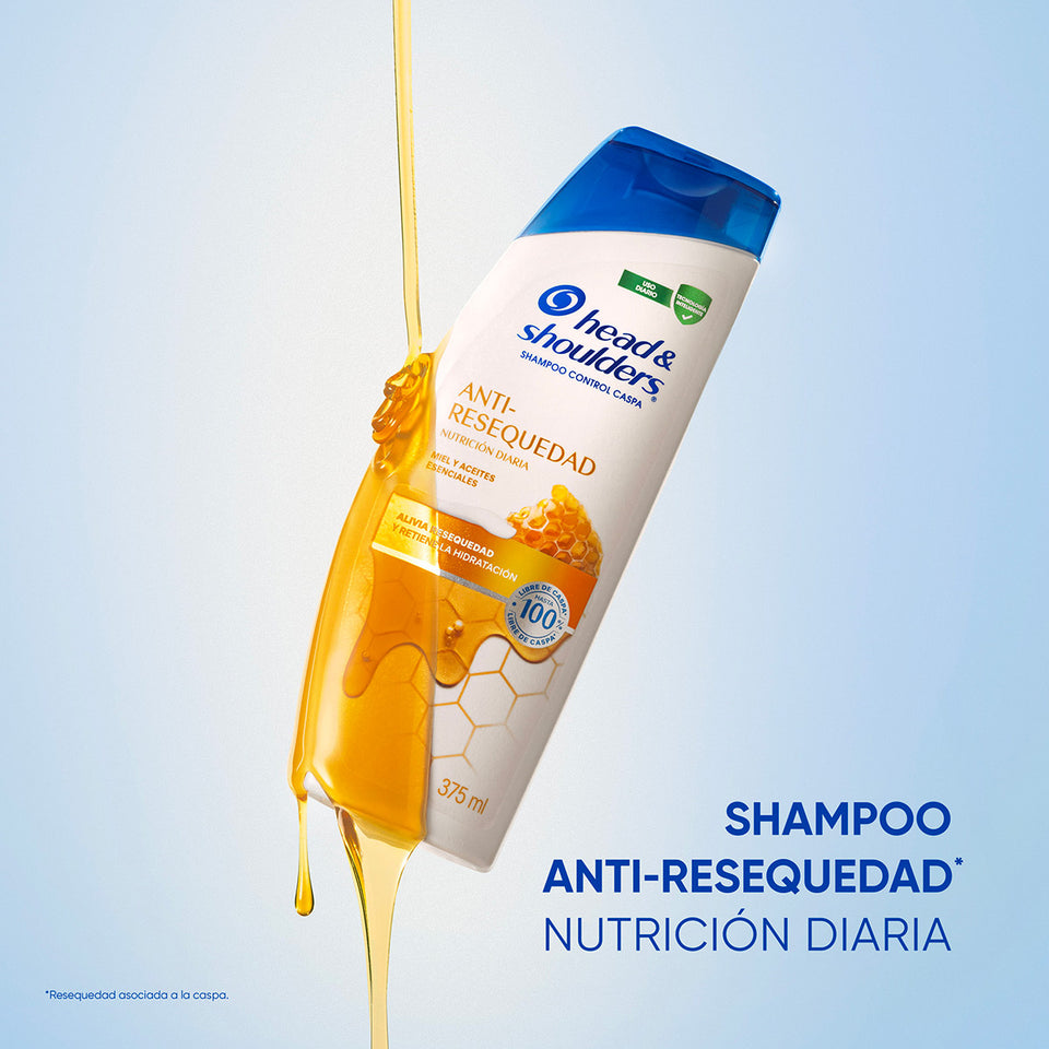 Head & Shoulders ha desarrollado la fórmula más nutritiva de su portafolio que nutre, retiene la hidratación y elimina la caspa del cuero cabelludo seco.
