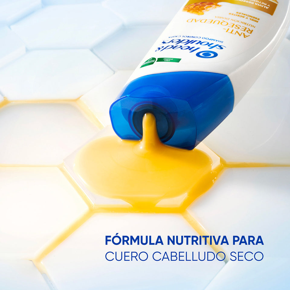 Head & Shoulders ha desarrollado la fórmula más nutritiva de su portafolio que nutre, retiene la hidratación y elimina la caspa del cuero cabelludo seco.